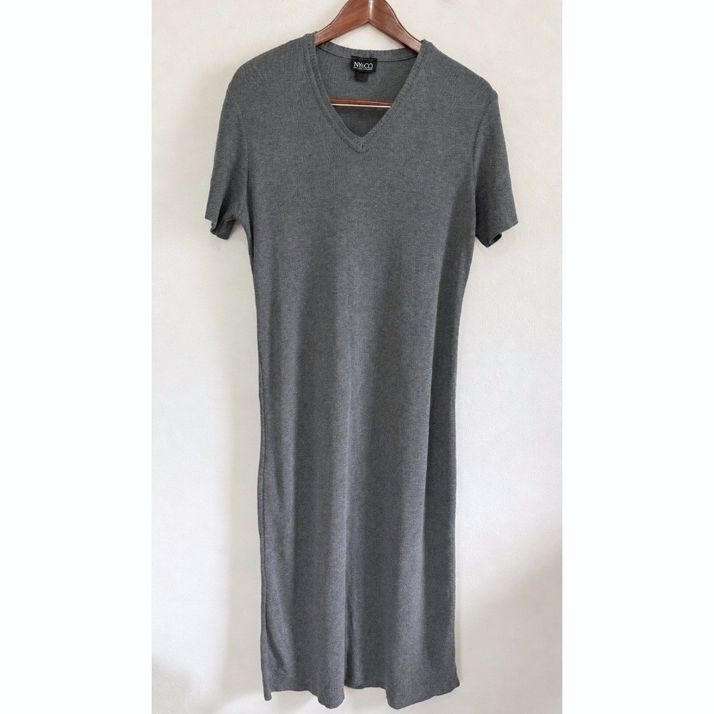 New York & Company Women's Gray Ribbed V-Neck Short Sleeve Maxi Sheath Dress